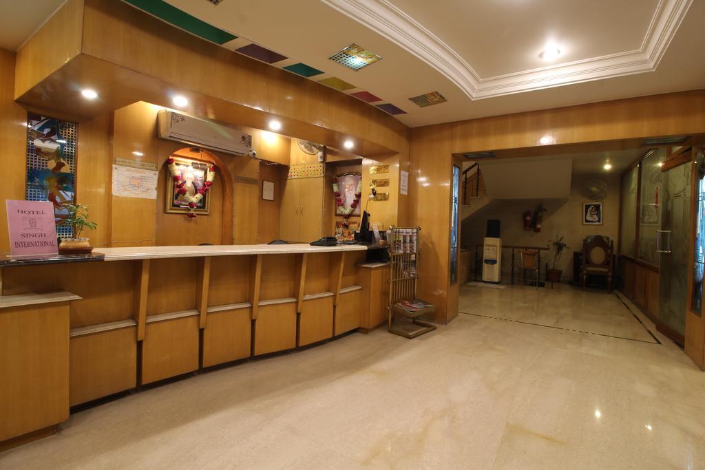 Hotel Singh International Deli Exterior foto